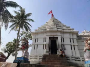 Baliharchandi, Puri me ghumne ki jagah