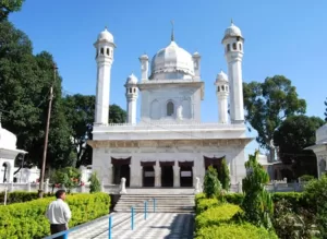 Guru Ram Rai Darbar, Dehradun me ghumne ki jagah