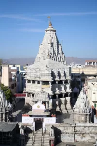 Jagdish Temple, Udaypur me ghumne ki jagah
