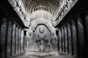 एलोरा की गुफाएं (Ellora Caves)