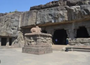 एलोरा की गुफाएं (Ellora Caves)