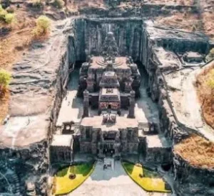 एलोरा की गुफाएं (Ellora Caves)