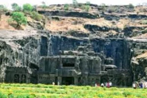 एलोरा की गुफाएं (Ellora Caves)