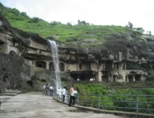 एलोरा की गुफाएं (Ellora Caves)