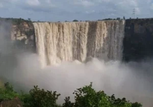 रीवा में घूमने की जगह (Rewa Tourist Places Hindi)