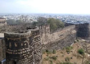 झांसी में घूमने की जगह (Jhansi Tourist Places)